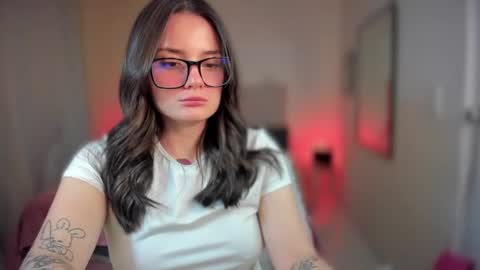 Snapshot of ninavolkov chatting on 02-12-25, 11:09 ninavolkov online show from 02-12-25, 11:09