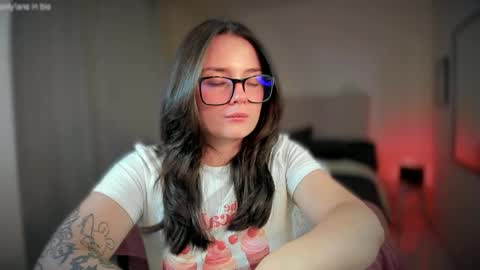 Snapshot of ninavolkov chatting on 02-14-25, 02:07 ninavolkov online show from 02-14-25, 02:07