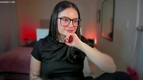 Snapshot of ninavolkov chatting on 03-07-25, 09:38 ninavolkov online show from 03-07-25, 09:38