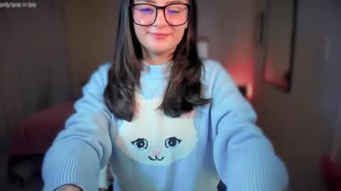 Snapshot of ninavolkov chatting on 03-08-25, 12:44 ninavolkov online show from 03-08-25, 12:44