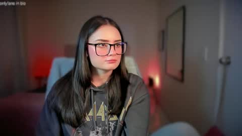 Snapshot of ninavolkov chatting on 03-09-25, 10:52 ninavolkov online show from 03-09-25, 10:52