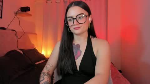 Snapshot of ninavolkov chatting on 09-08-25, 09:25 ninavolkov online show from 09-08-25, 09:25