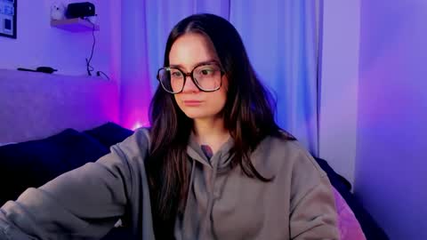 Snapshot of ninavolkov chatting on 10-01-25, 11:33 ninavolkov online show from 10-01-25, 11:33