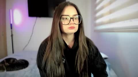 Snapshot of ninavolkov chatting on 02-18-26, 10:17 ninavolkov online show from 02-18-26, 10:17