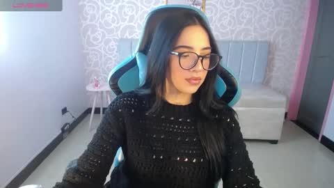 Snapshot of ninfa_ch chatting on 01-28-25, 11:17 Ninfa  online show from 01-28-25, 11:17