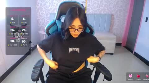 Snapshot of ninfa_ch chatting on 02-25-25, 11:19 Ninfa  online show from 02-25-25, 11:19