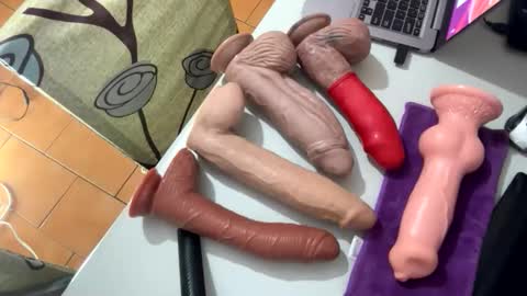 Ninfo Puta online show from 11-20-25, 10:48