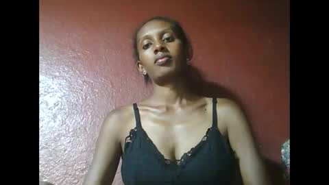 ninie246746 online show from 01-20-25, 05:37