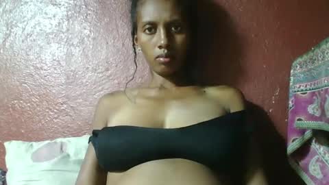 ninie246746 online show from 02-05-25, 01:00