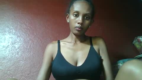 ninie246746 online show from 02-24-25, 08:25