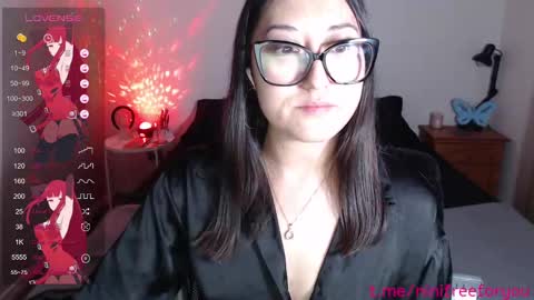 Ninimoon online show from 09-11-25, 05:07