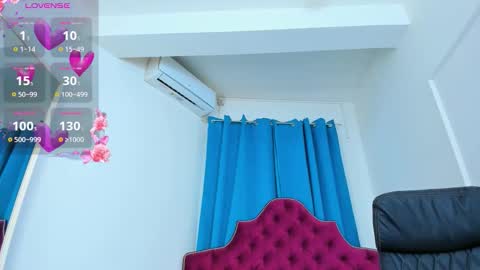 nina dee online show from 09-29-25, 03:33