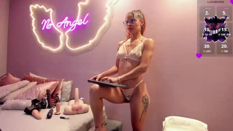 Ninna  online show from 02-20-25, 11:09