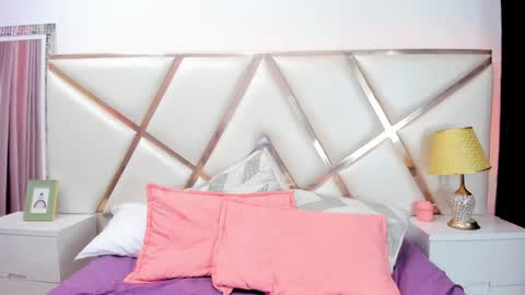 Snapshot of ninnavous chatting on 01-25-25, 09:46 Ninna online show from 01-25-25, 09:46