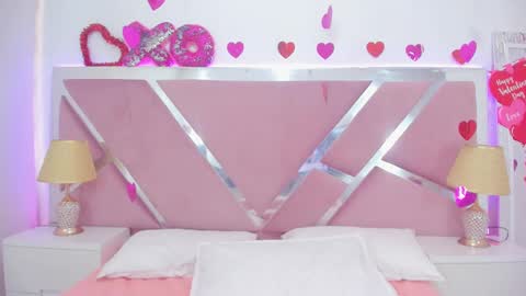 Snapshot of ninnavous chatting on 02-25-25, 05:47 Ninna online show from 02-25-25, 05:47