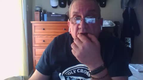 Dennis online show from 11-25-25, 03:34