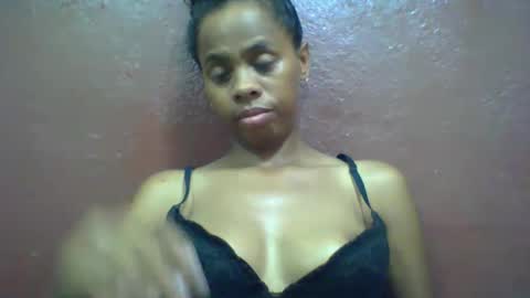 Snapshot of nirinahfy chatting on 01-27-25, 06:30 nirinahfy online show from 01-27-25, 06:30