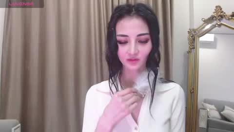 Niu online show from 10-15-25, 03:23