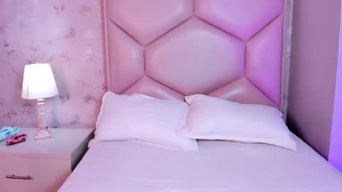   ambarsulliva  online show from 11-30-25, 11:36