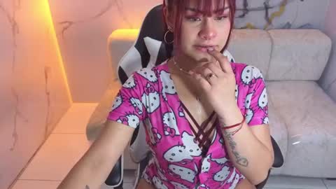 Noa  online show from 10-21-25, 12:39