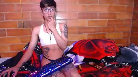 noah420sr online show from 01-06-25, 03:19