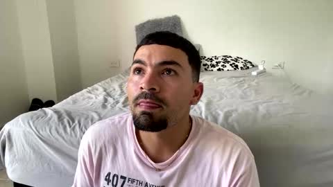 Snapshot of noah_3050 chatting on 10-21-25, 05:35 noah_3050 online show from 10-21-25, 05:35