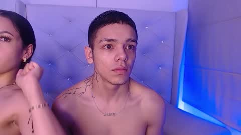 Snapshot of noah_and_kim69 chatting on 11-29-25, 03:42 Zoe online show from 11-29-25, 03:42