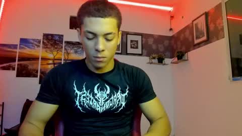 noah_flynn1 online show from 09-25-25, 04:38