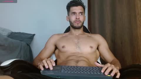 Snapshot of noah_jhonsonn chatting on 12-07-24, 02:57 Noah online show from 12-07-24, 02:57