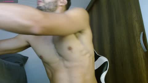 Snapshot of noah_jhonsonn chatting on 12-08-24, 04:18 Noah online show from 12-08-24, 04:18