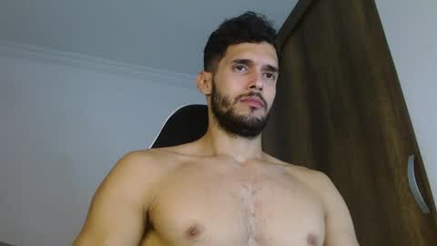 Snapshot of noah_jhonsonn chatting on 01-14-25, 03:57 Noah online show from 01-14-25, 03:57