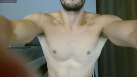 Snapshot of noah_jhonsonn chatting on 01-28-25, 01:27 Noah online show from 01-28-25, 01:27