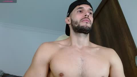 Snapshot of noah_jhonsonn chatting on 02-07-25, 02:37 Noah online show from 02-07-25, 02:37