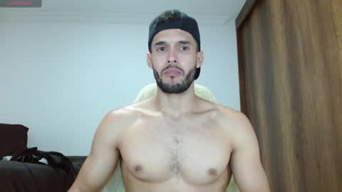 Snapshot of noah_jhonsonn chatting on 02-25-25, 02:22 Noah online show from 02-25-25, 02:22