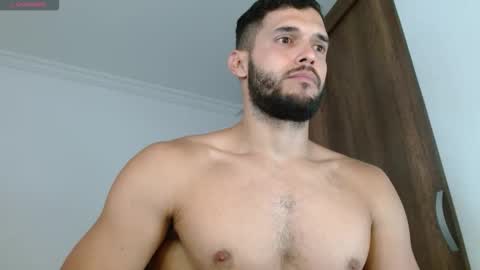 Snapshot of noah_jhonsonn chatting on 09-10-25, 03:01 Noah online show from 09-10-25, 03:01