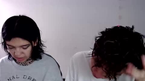 noah hehim    online show from 12-17-24, 03:39