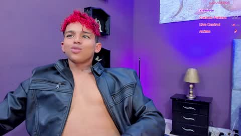 Snapshot of noah_smith04 chatting on 12-05-24, 03:50 noah_smith04 online show from 12-05-24, 03:50