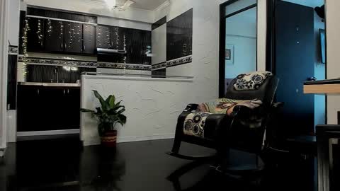 LIAM- noah online show from 01-27-25, 03:39