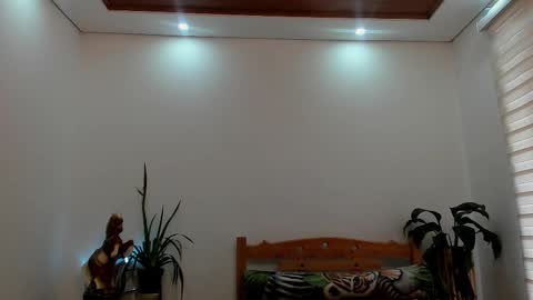 LIAM- noah online show from 10-28-25, 01:36