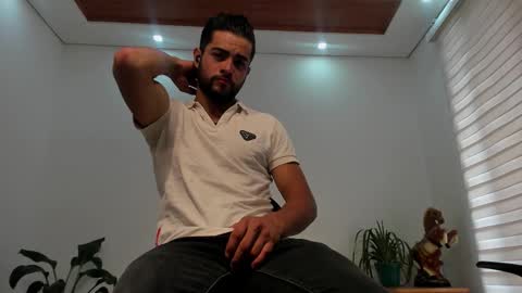 Snapshot of noahbrawn chatting on 02-13-26, 01:29 LIAM- noah online show from 02-13-26, 01:29