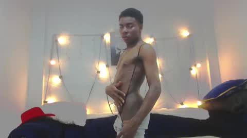 Snapshot of noahjhonson69 chatting on 12-15-25, 07:51 noah online show from 12-15-25, 07:51