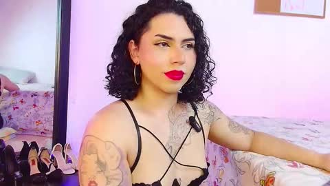 noahmonroe_11 online show from 11-23-25, 07:46