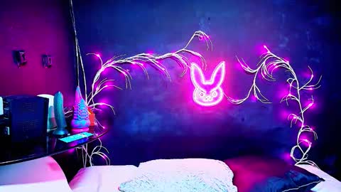 Noah Xtar online show from 09-23-25, 02:14