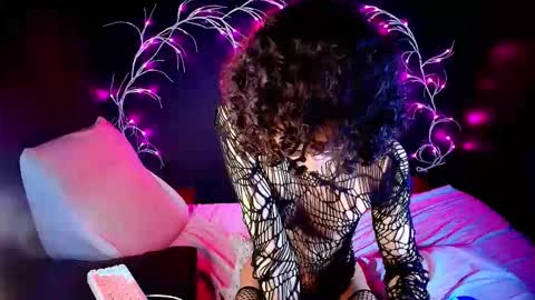 Noah Xtar online show from 10-12-25, 09:08