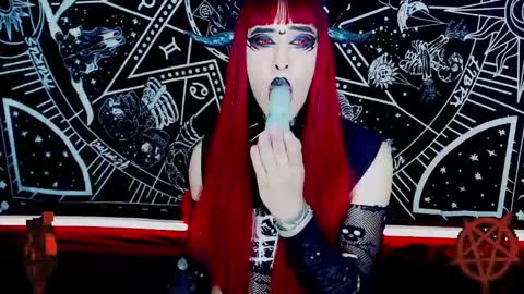 caroline online show from 01-25-25, 04:02