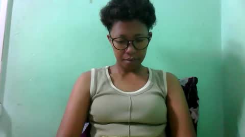 noellah online show from 09-26-25, 04:05