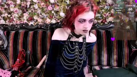 Snapshot of noellegothicshadow chatting on 11-26-25, 10:11 Elly online show from 11-26-25, 10:11