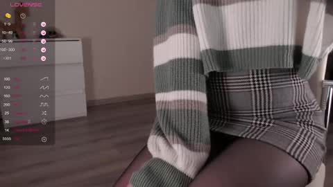 Snapshot of noelleneptune chatting on 01-17-25, 04:36 noelleneptune online show from 01-17-25, 04:36