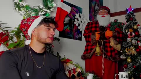 Snapshot of noha_miler chatting on 12-06-24, 08:07 kevin online show from 12-06-24, 08:07