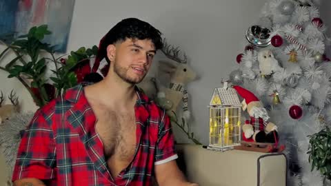 Snapshot of noha_miler chatting on 12-24-24, 01:06 kevin online show from 12-24-24, 01:06